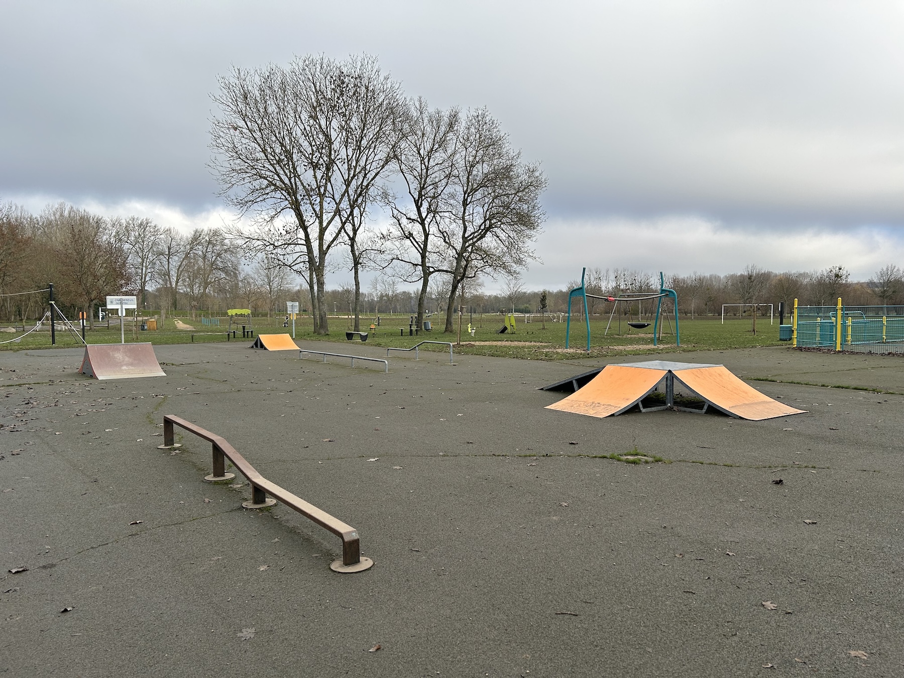 Chasseneuil-du-Poitou skatepark